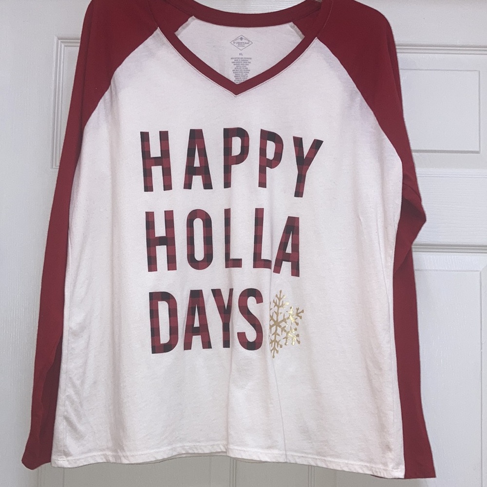 St. John’s Bay Happy Holla Days Shirt Size XL